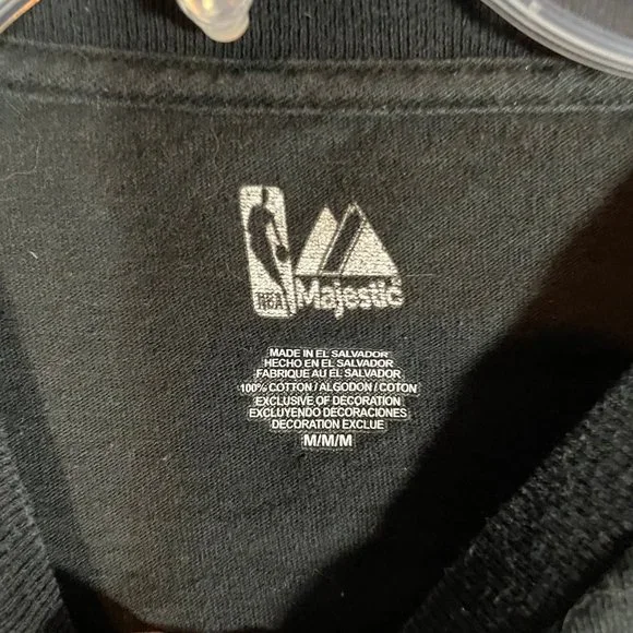 Chicago Bulls - Majestic Men's Black Short Sleeve Graphic T-Shirt - Size M - Picture 3 of 4